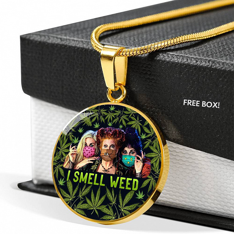 I Smell Weed Hocus Three Witches Pocus Funny Halloween Luxury Circle Pendant Necklace - Circle Luxury Necklace (Gold Plated)