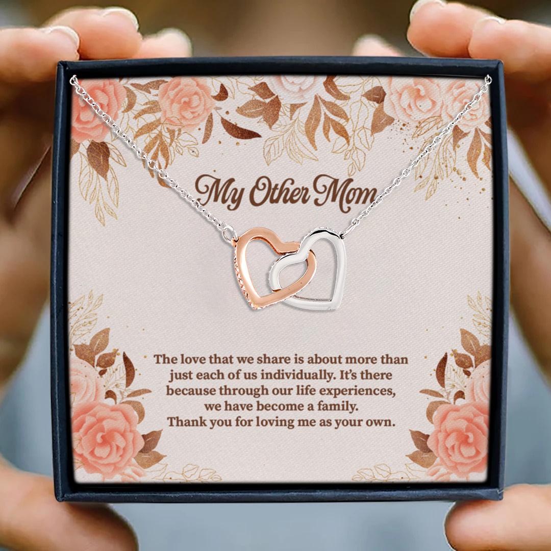 2 HG_ My Other Mom Interlocking Hearts Necklace 3