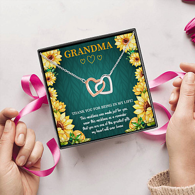 Grandma Thank You For Being In My Life This Necklace Was Made Just For You Interlocking Hearts Pendant Necklace
