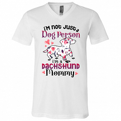 Dachshund Mommy T-Shirt, White, V-Neck T-Shirt