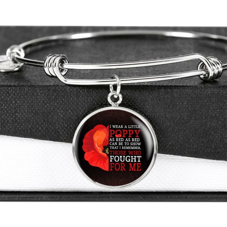 Veteran I Wear a Little Poppy as Red as Red Can Be to Show That I Remember Those Who Fought Circle Pendant Necklace