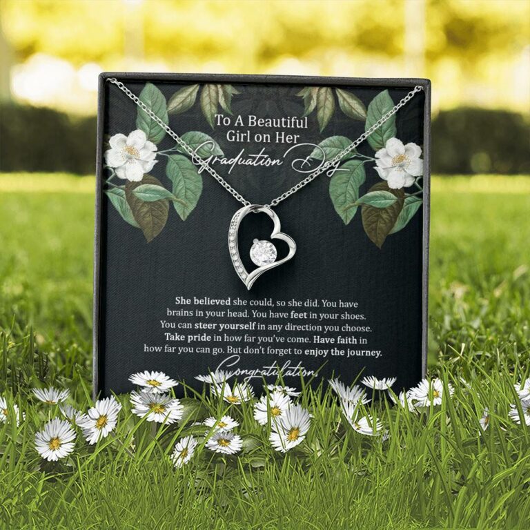 To A Beautiful Girl On Her Graduation Day Forever Love Heart Pendant Necklace - Graduation GIft For Her