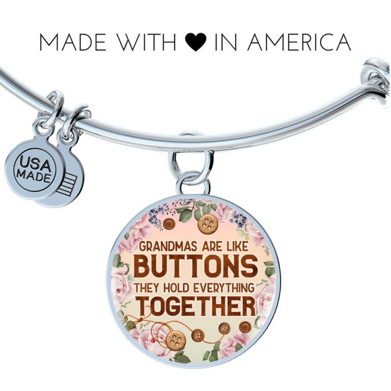 Grandmas Are Like Buttons They Hold Everything Together Circle Pendant Necklace
