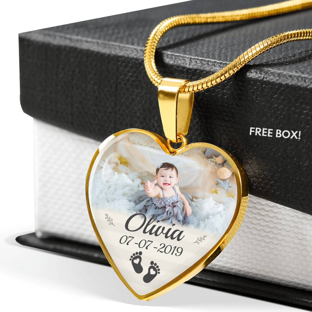 Personalized Photo Baby Feet Heart Pendant Necklace - Heart Luxury Necklace (Gold Plated) Personalized Photo Baby Feet Heart Pendant Necklace - Heart Luxury Necklace (Gold Plated)
