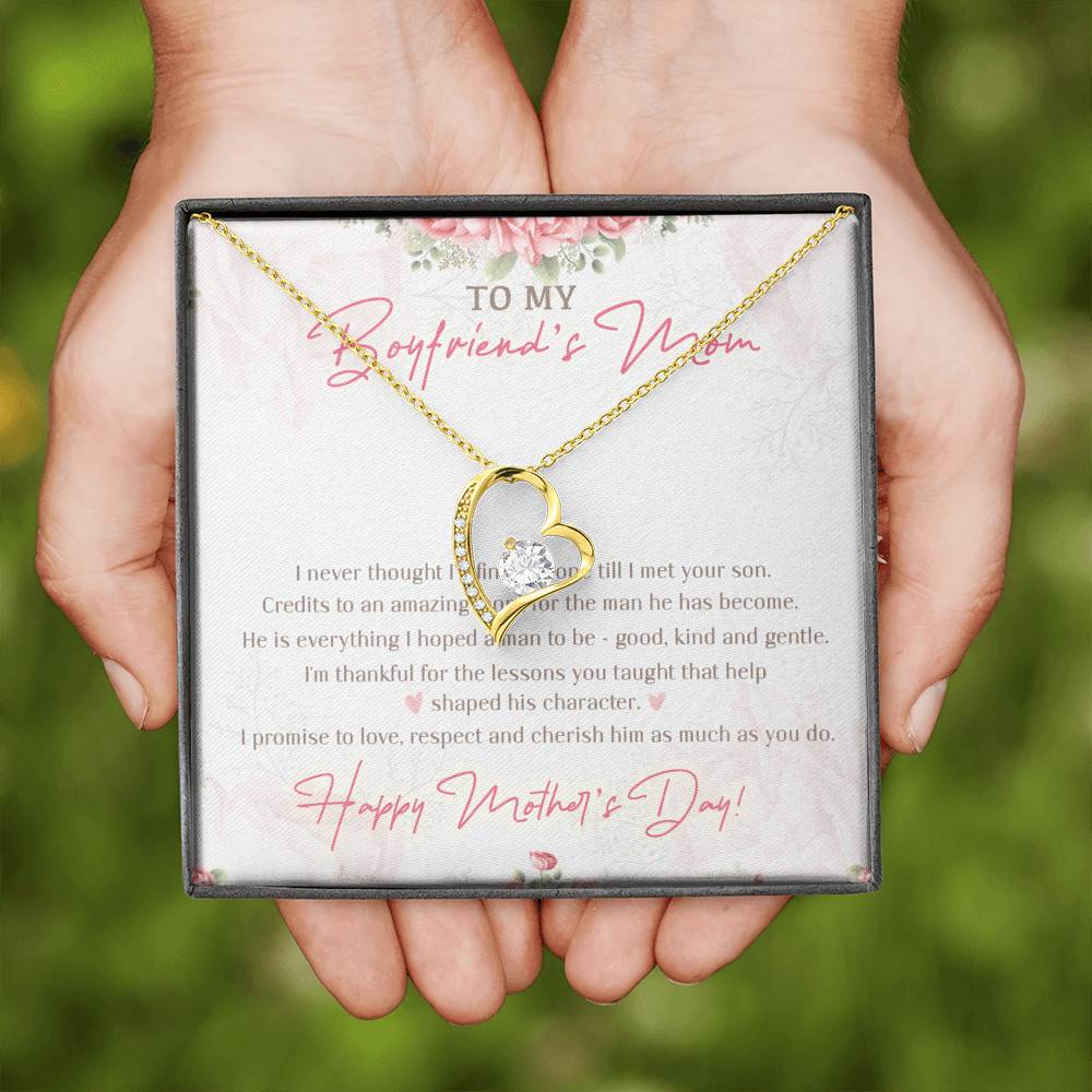 To My Boyfriend's Mom I Never Thought I'd Find The One Till I Met Your Son Forever Love Heart Pendant Necklace To My Boyfriend's Mom I Never Thought I'd Find The One Till I Met Your Son Forever Love Heart Pendant Necklace
