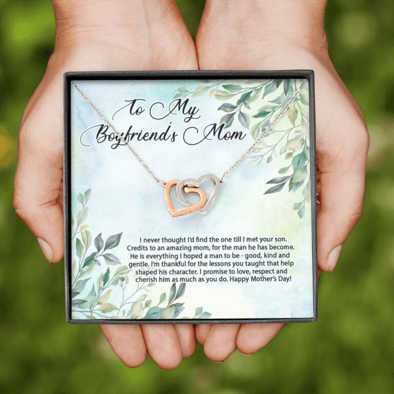 To My Boyfriend's Mom I Never Thought I'd Find the One Till I Met Your Son Interlocking Hearts Pendant Necklace
