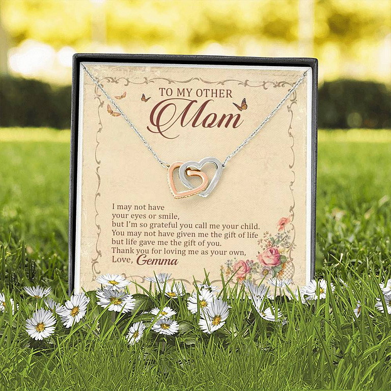 Personalized To My Other Mom I May Not Have Your Eyes Or Smile Interlocking Hearts Pendant Necklace