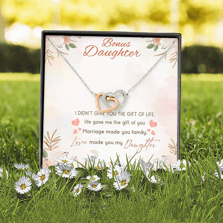 Bonus Daughter I Didn't Give You The Gift Of Life Life Gave Me The Gift Of You Interlocking Hearts Pendant Necklace