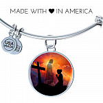 Women Kneeling Before Jesus Cross Christian Circle Necklace - Bangle