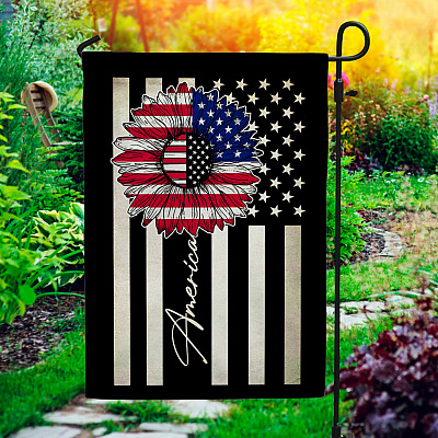 Garden Flag (11.5" x 17.5")