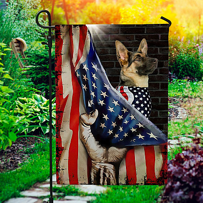 Garden Flag (11.5" x 17.5")