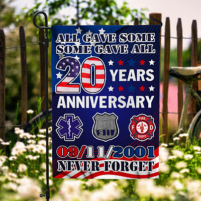Garden Flag (11.5" x 17.5")