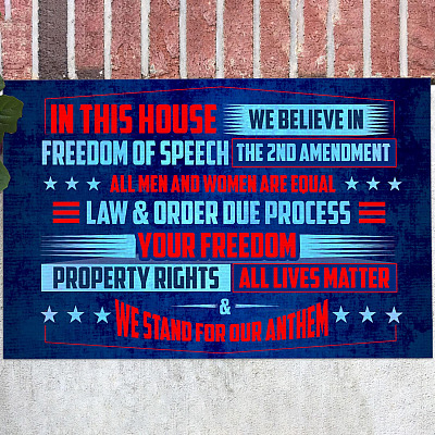 In This House We Believe in Freedom of Speech the 2nd Amendment Doormat - Outdoor Indoor Doormat
