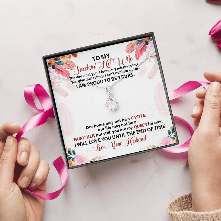 To My Smokin' Hot Wife The Day I Met You I Found My Missing Piece From Husband Alluring Beauty Necklace