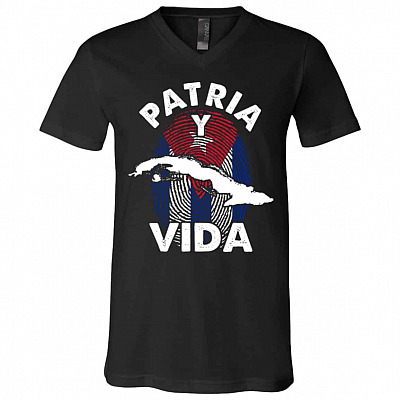patia t, Black, V-Neck T-Shirt