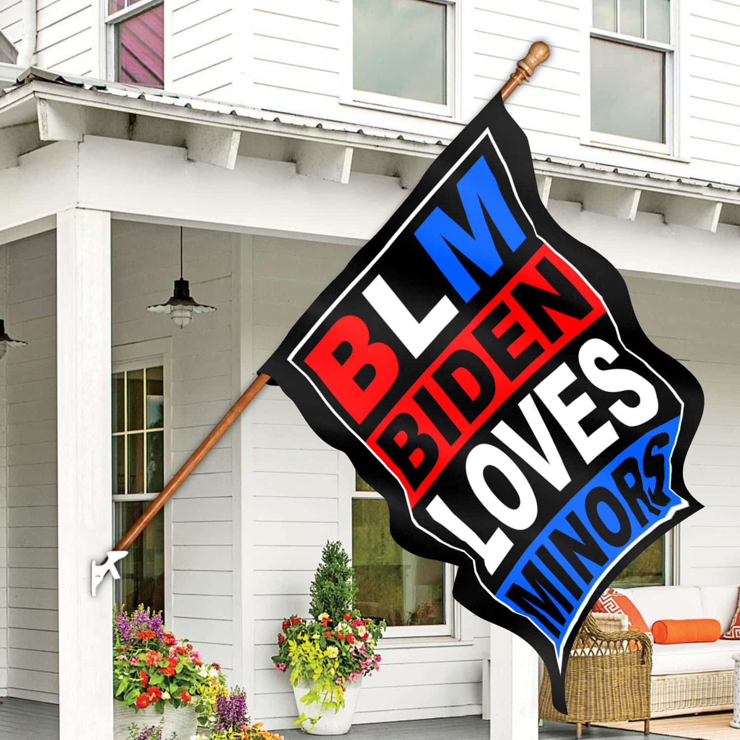 30x40 House Flag Mockup 7