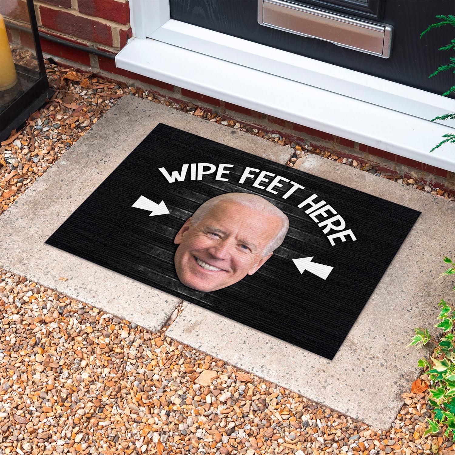 1UT UU TIEN. Wipe Feet Here Doormat mockup 10
