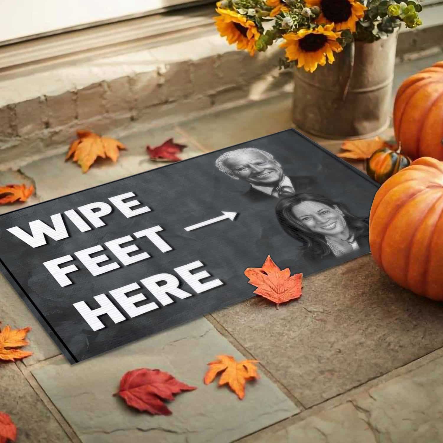 2O uu tien. Wipe Feet Here (4) Doormat mockup 9