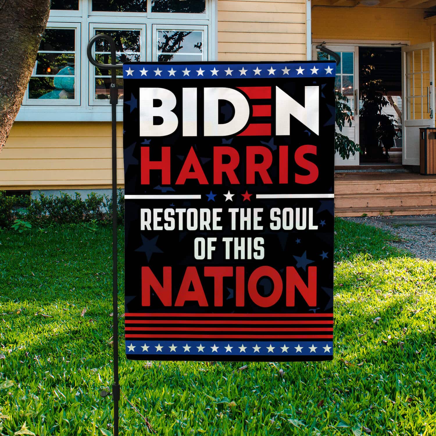 Side - 30x40 Garden Flag Mockup 3