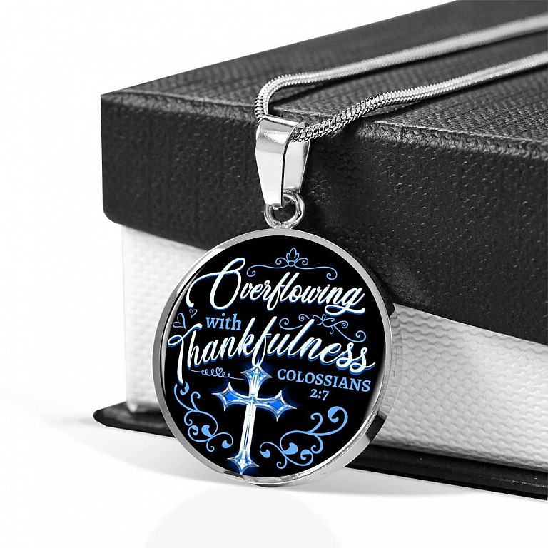 Overflowing With Thankfulness Circle Pendant Necklace