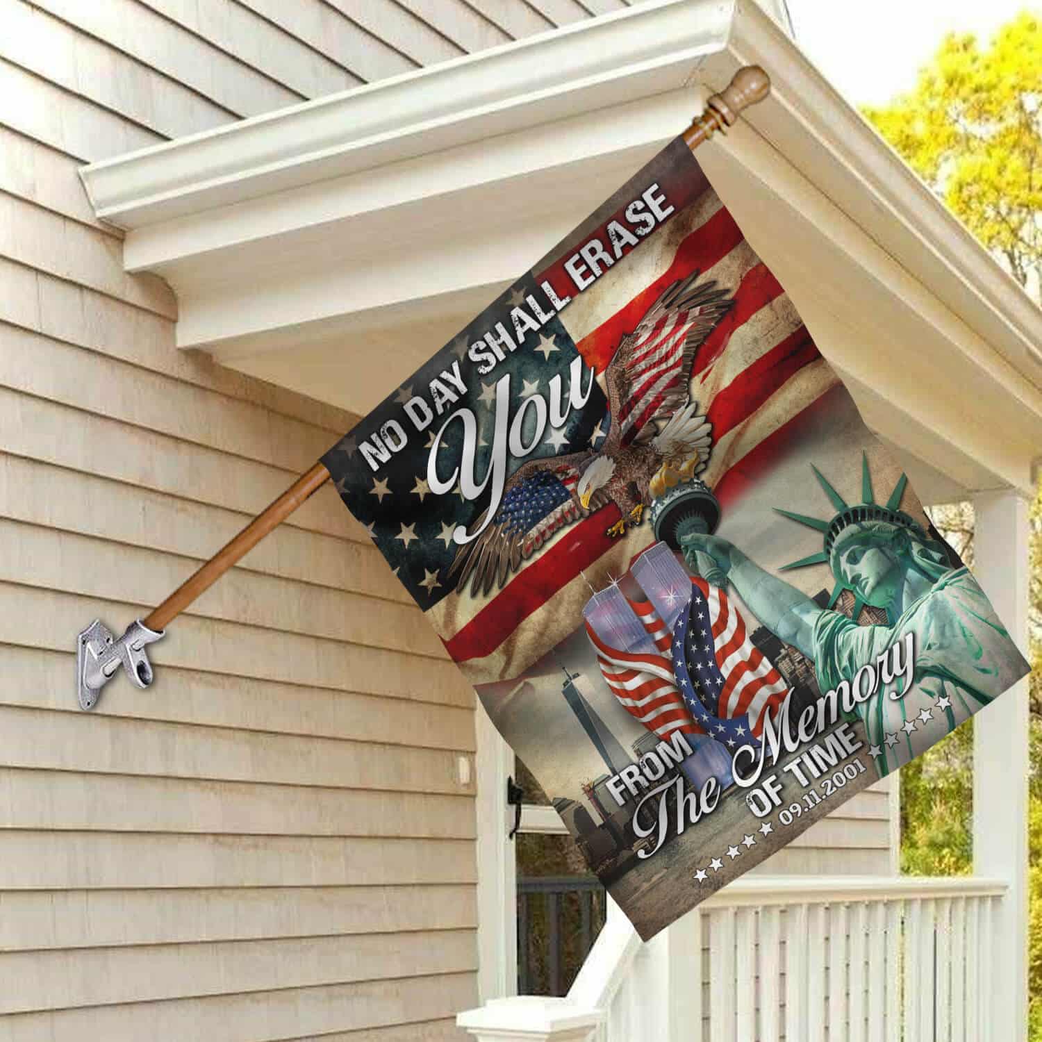 30x40 House Flag Mockup 2