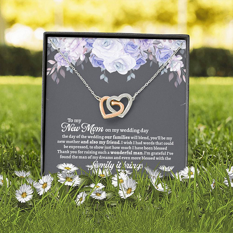 To My New Mom On My Wedding Day You'll Be My New Mother And Also My Friend Interlocking Hearts Pendant Necklace - Mother In Law Gift