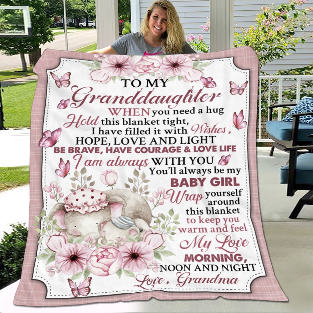 1N.To My Granddaughter Hold When You Need Hug(10) Blanket Mockup 4