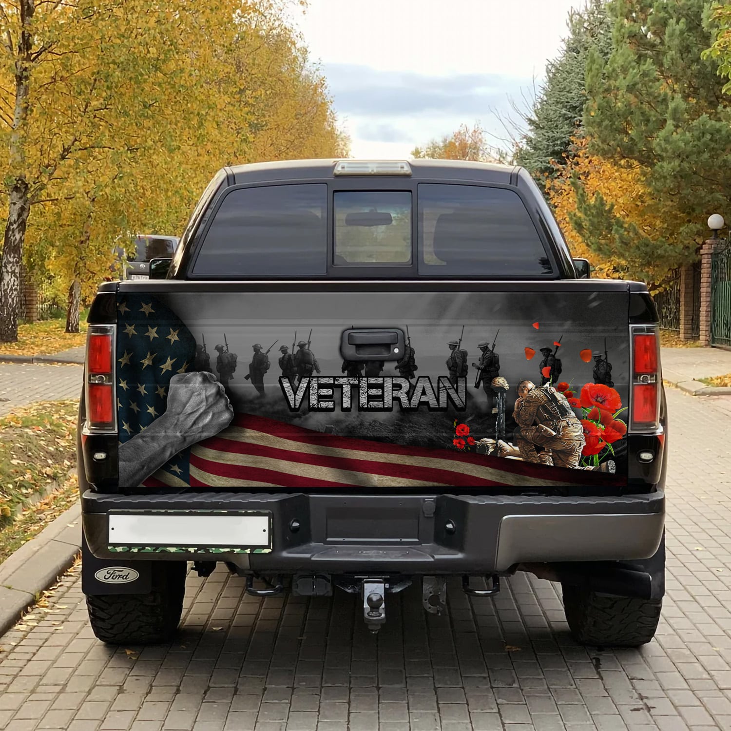 8KNG. Lest We Forget (6) Tailgate Wrap Mockup 1