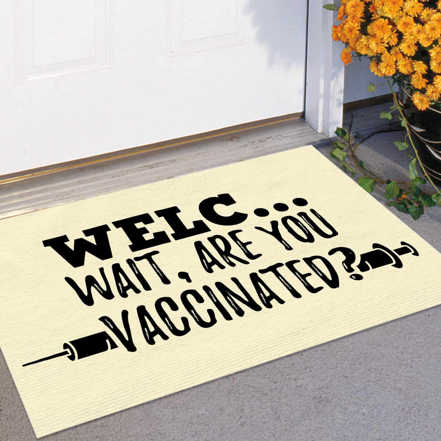7TM ưu tiên. Welc Vaccinated - Doormat Doormat mockup 11