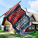 30x40 House Flag Mockup 5