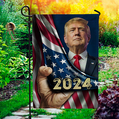 Trump Hand Pull Patriotic American Decorative Garden Flag - Indoor Outdoor Flag - Trump Will Be Back Flag