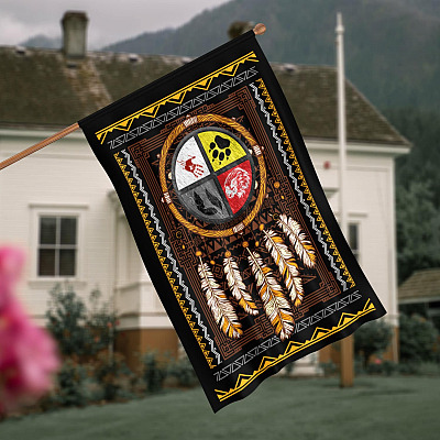Medicine Wheel The Four Directions In Native American Stronger Standing Together Decorative Outdoor Garden House Flag