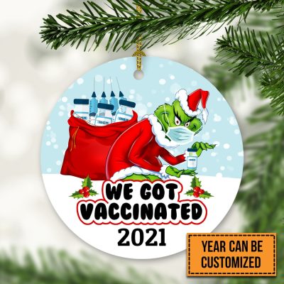 Personalized 2021 We Got Vaccinated Christmas Circle Ornament - Custom 2021 Vaccine Xmas Ornament Gift