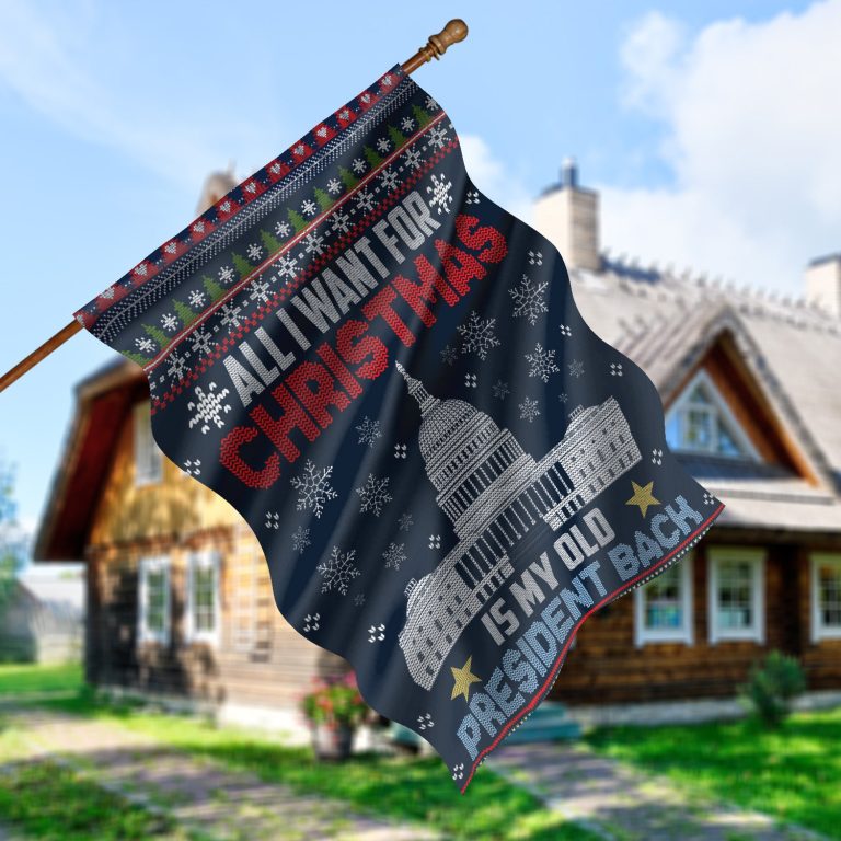 1o. Old President Back 30x40 House Flag Mockup 5