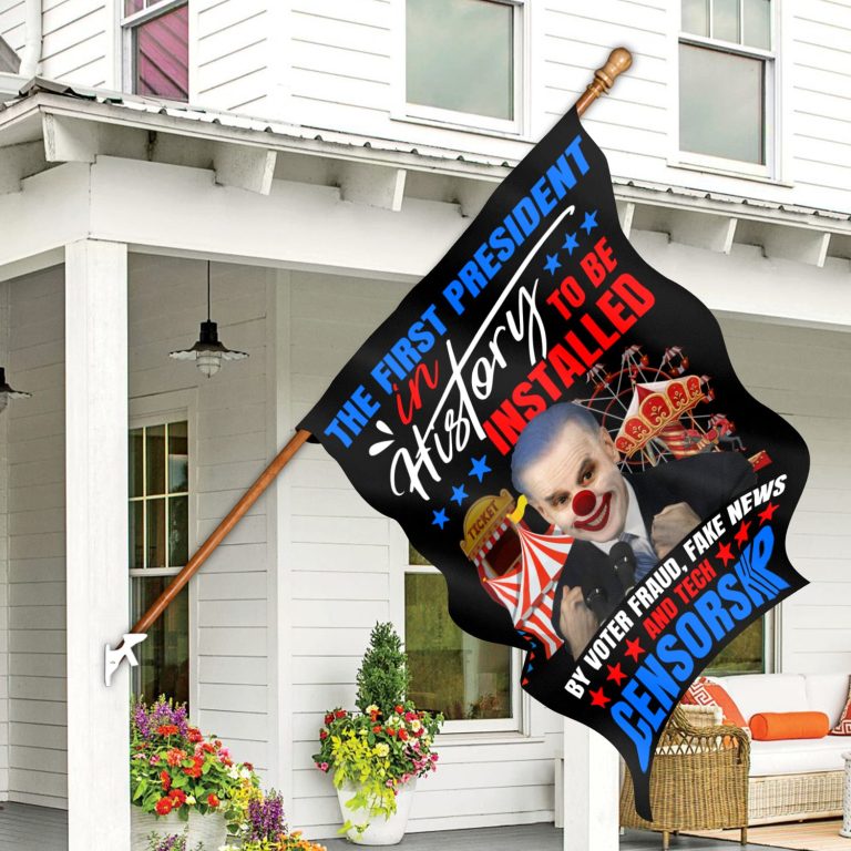 2o. First President 30x40 House Flag Mockup 7