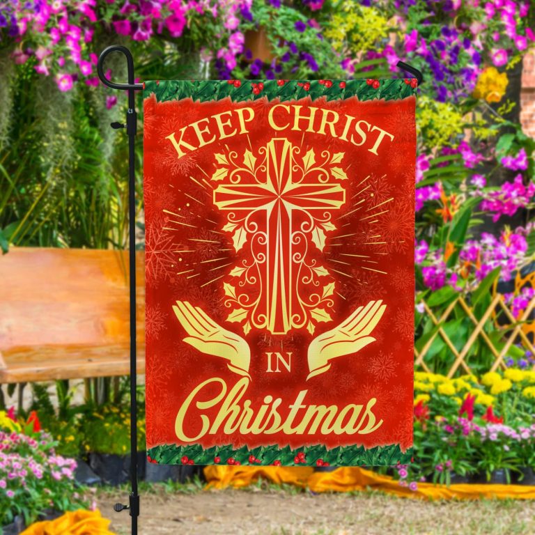 7kng. Christ Christmas 30x40 Garden Flag Mockup 4