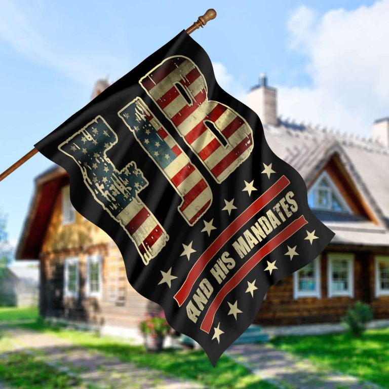 30x40 House Flag Mockup 5