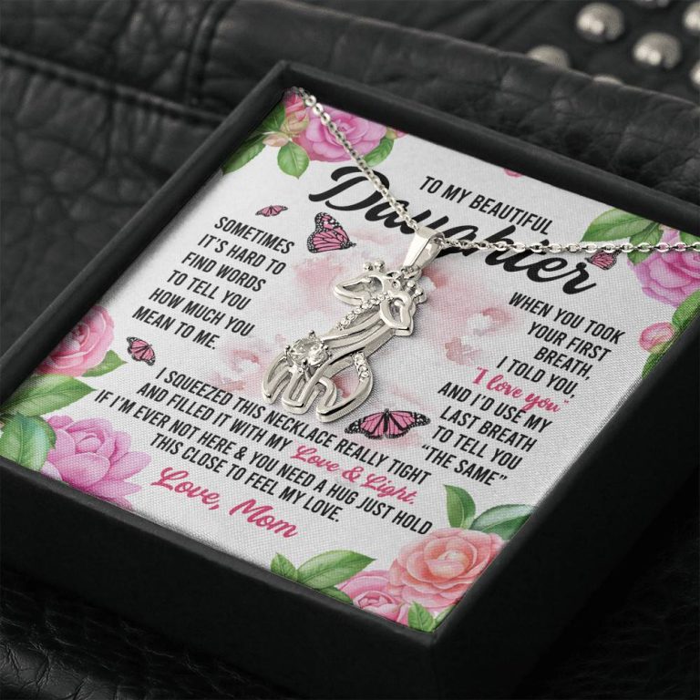 Sometimes It’s Hard to Find Words I Love You Mom Daughter Gift Giraffe Pendant Necklace