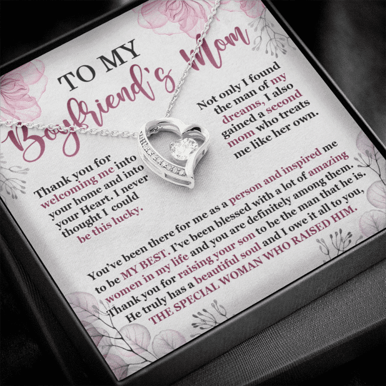 To My Boyfriend's Mom Thank You For Welcoming Me Forever Heart Pendant Necklace