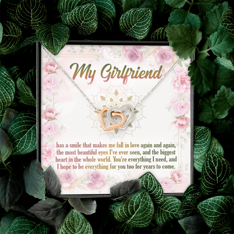 My Girlfriend Has A Smile That Makes Me Fall In Love Again And Again Interlocking Hearts Pendant Necklace
