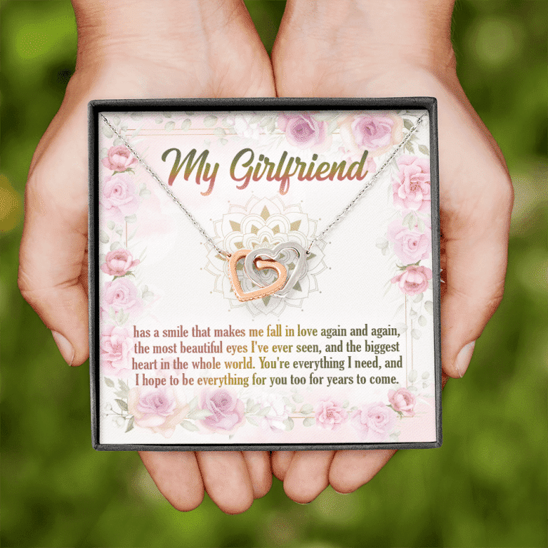 My Girlfriend Has A Smile That Makes Me Fall In Love Again And Again Interlocking Hearts Pendant Necklace