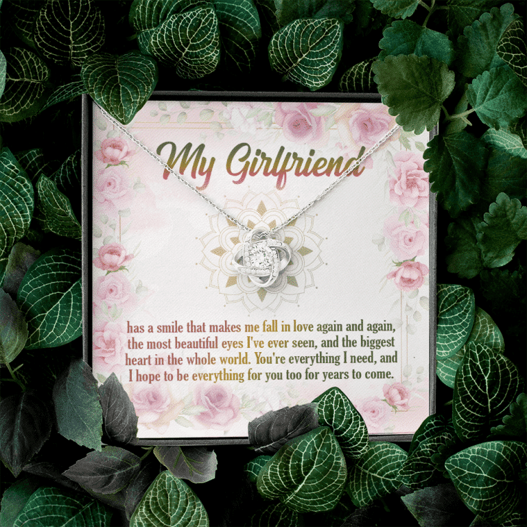 My Girlfriend Has A Smile That Makes Me Fall In Love Again And Again Valentines Day Love Knot Necklace