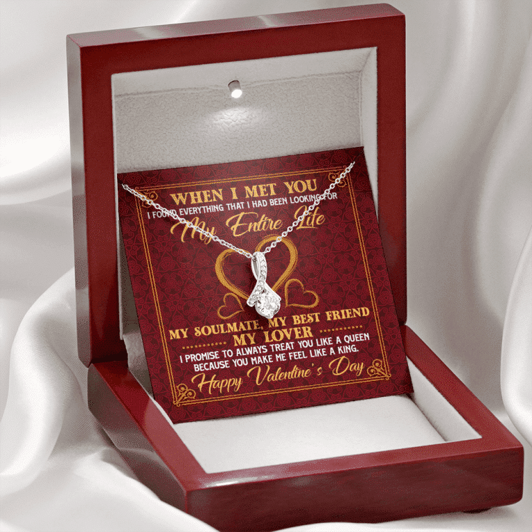 When I Met You I Found Everything That I Had Been Looking For Happy Valentine's Day Alluring Beauty Necklace