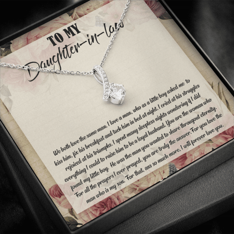 To My Daughter-In-Law We Both Love The Same Man Alluring Necklace From Mom - Birthday Gift To Daughter