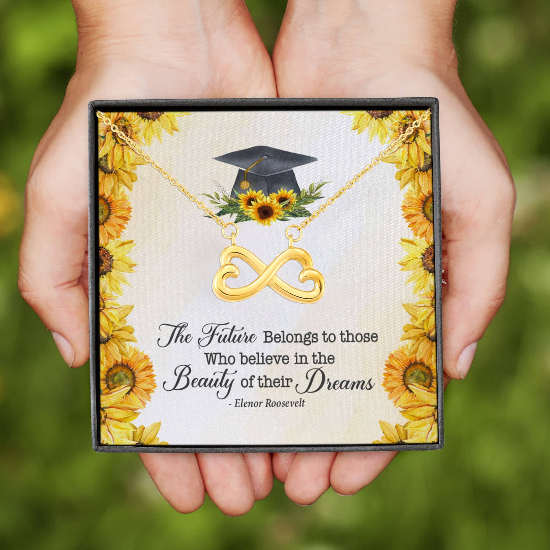 1P. Future belongs (4) Infinity Heart Necklace (Gold)