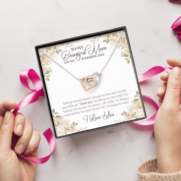 To My Beautiful Mom On My Wedding Day Interlocking Hearts Pendant Necklace - Wedding Gift For Mom From Bride